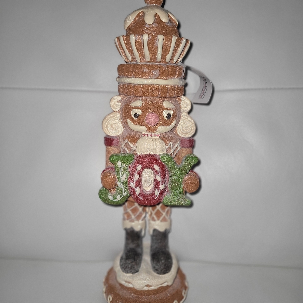 Gingerbread nutcracker - Picture 2 of 2
